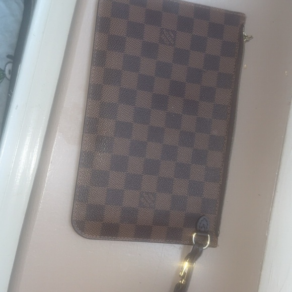 Louis Vuitton never full clutch wallet - Picture 7 of 7